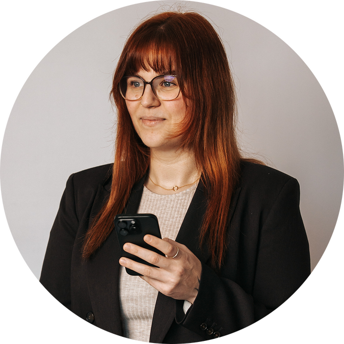 Porträt von Nicole Jodlbauer, freiberufliche Grafik- und Visual Designerin in Österreich